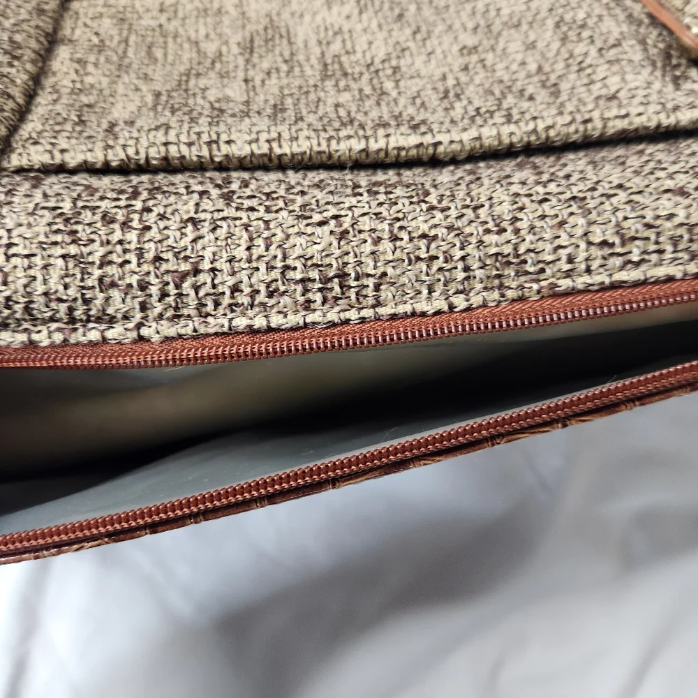 Samantha Brown Womens Metro Travel Bag Tote Croc Embossed